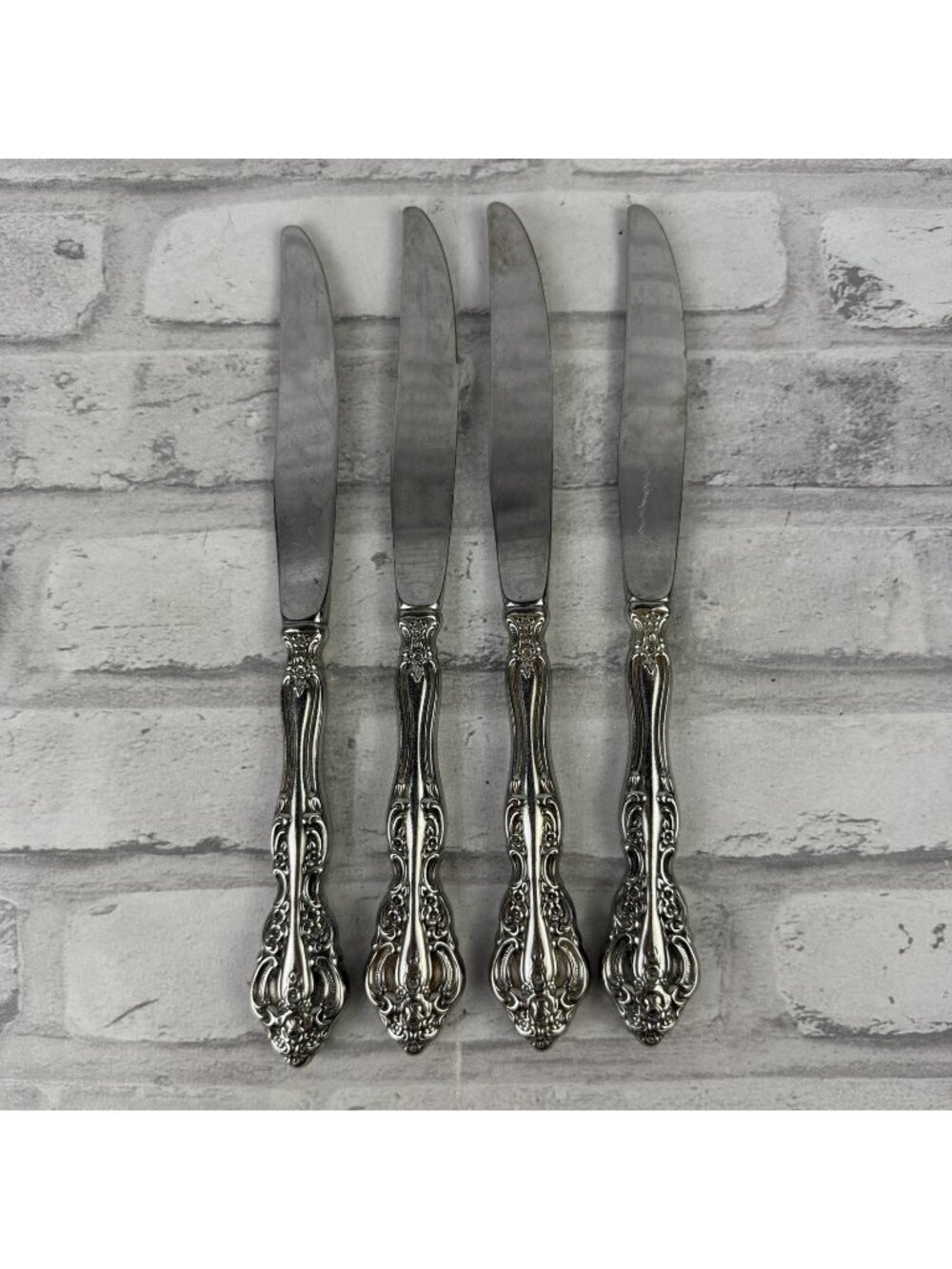 Oneida Michelangelo Cube Heirloom Stainless Flatware Dinner Knives Set of 4